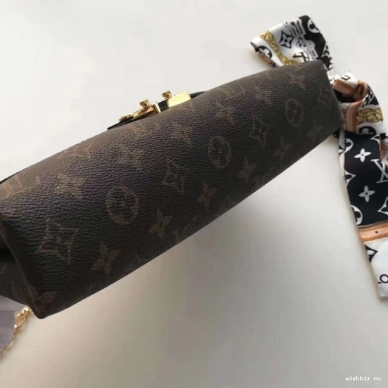 WIS PALLAS Vuitton CHAIN Louis 0210